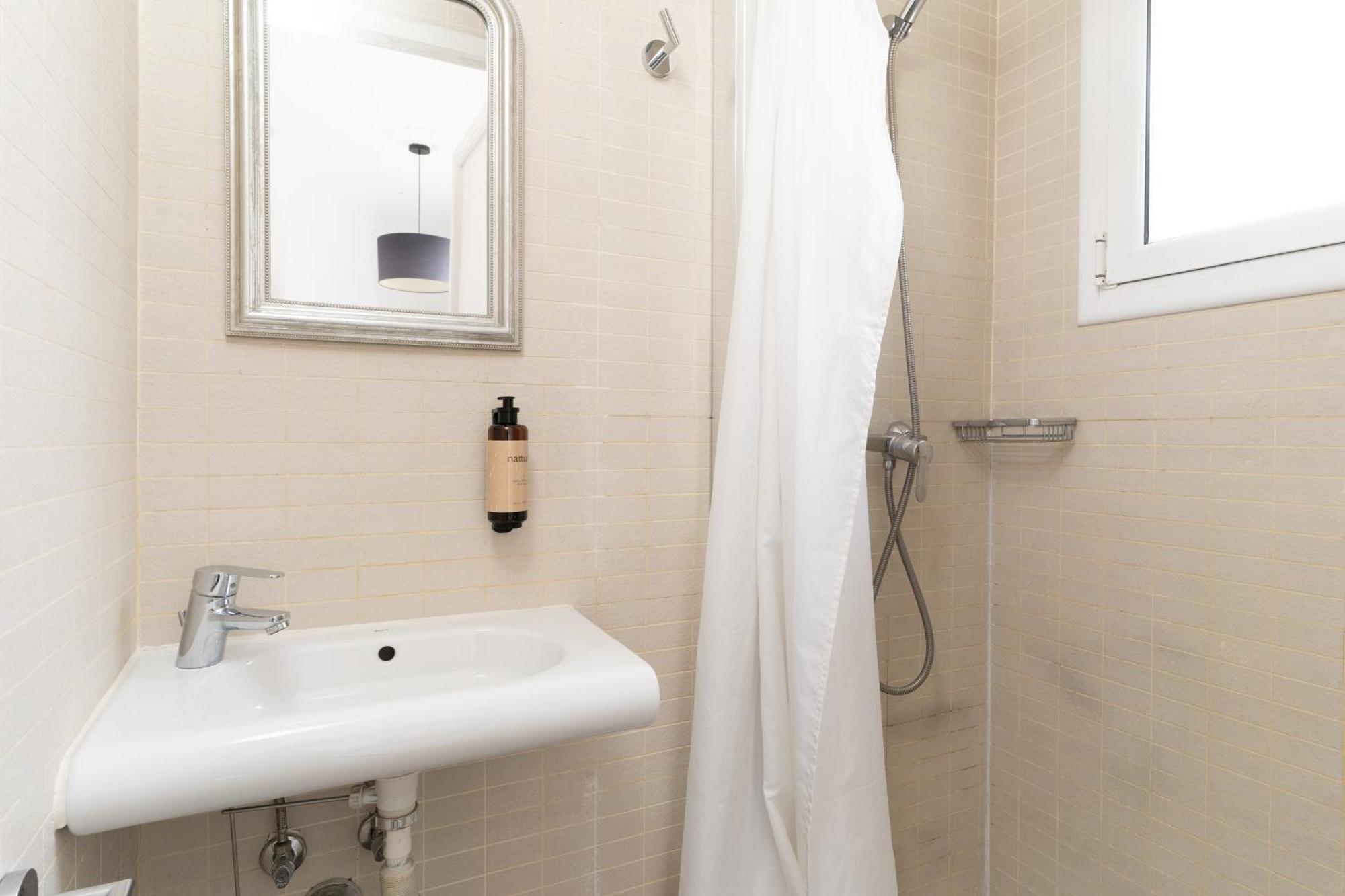 Tsa Gran Via Apartman Barcelona Kültér fotó